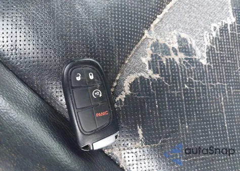 2015 Ram 1500 Laramie z USA, uszkodzony, nr VIN 1C6RR6NT9FS553754